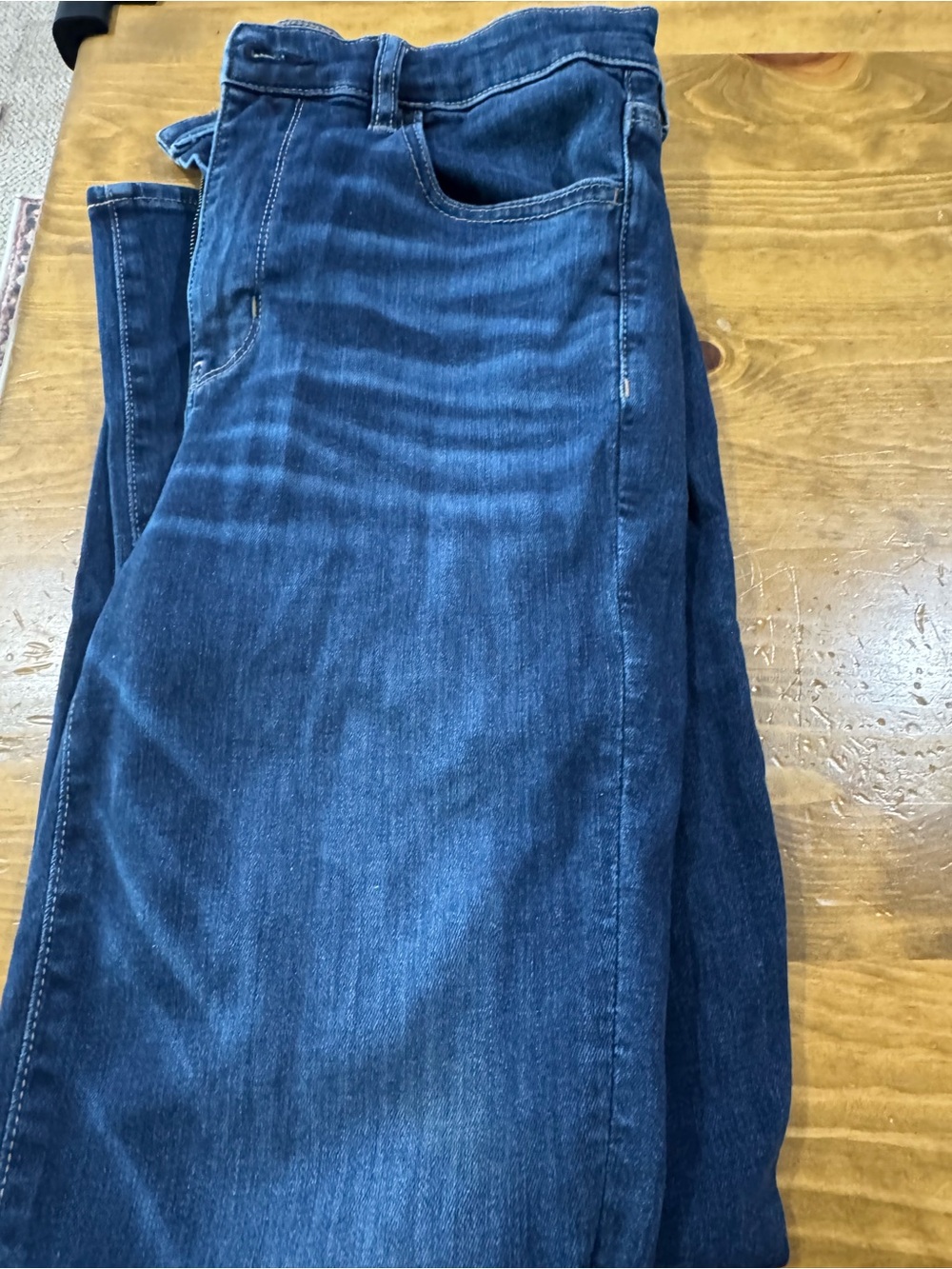 American Eagle Outfitters women’s Blue Slim Straight Jeans